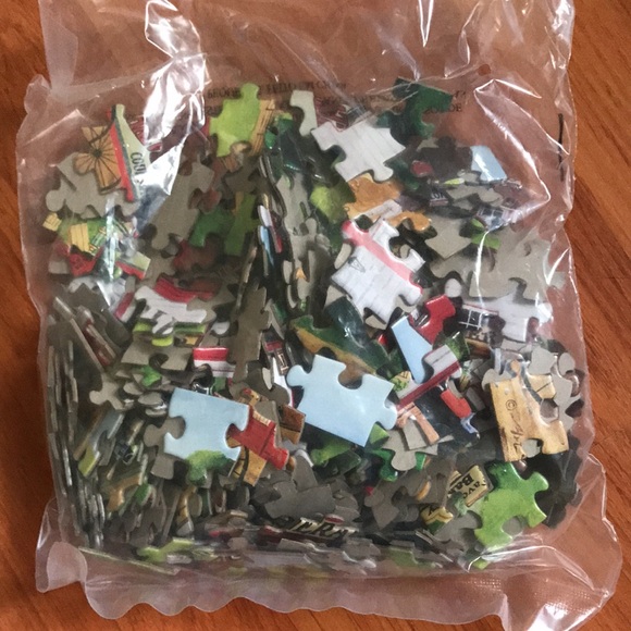 Signature Collection Puzzle Set - Picture 7 of 11